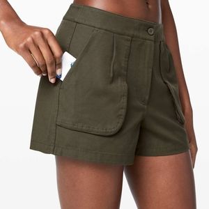 Lululemon This Instant Short